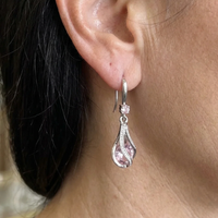 Rosalith Lumen Twist Aretes | Oro Blanco