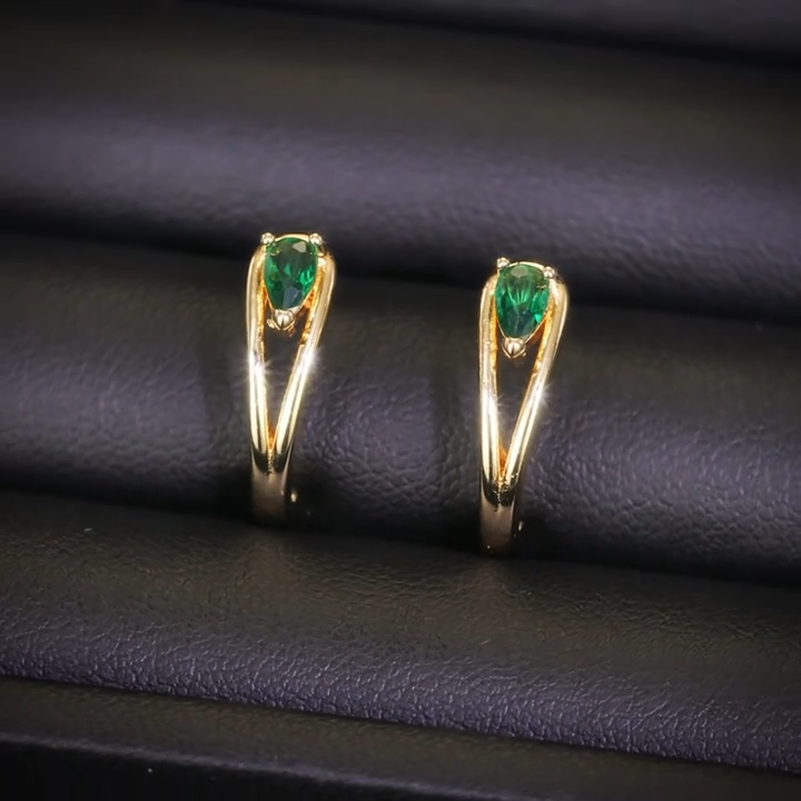 Amara Lavigne Aretes | Oro