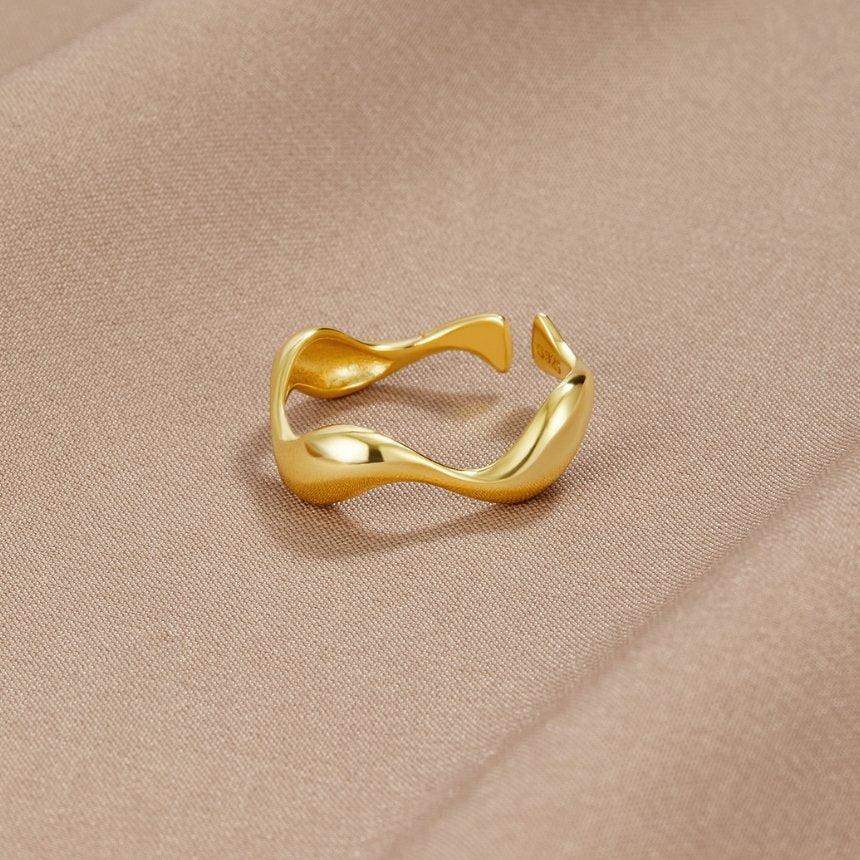 Elyra Anillo Flujo Suave | Oro