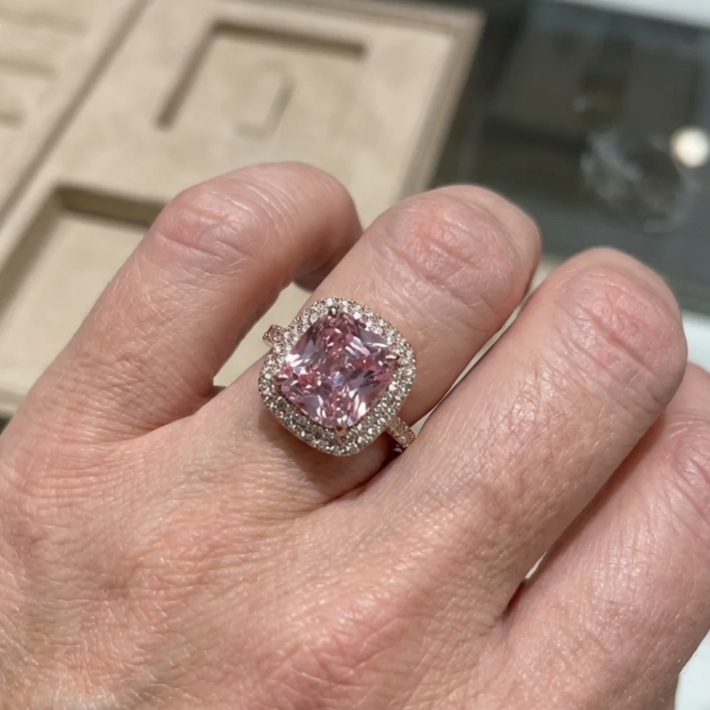 Anillo de Zafiro Rosa Corte Cushion | Oro Rosa