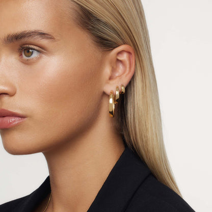 Gia Aretes de Argolla Statement | Oro