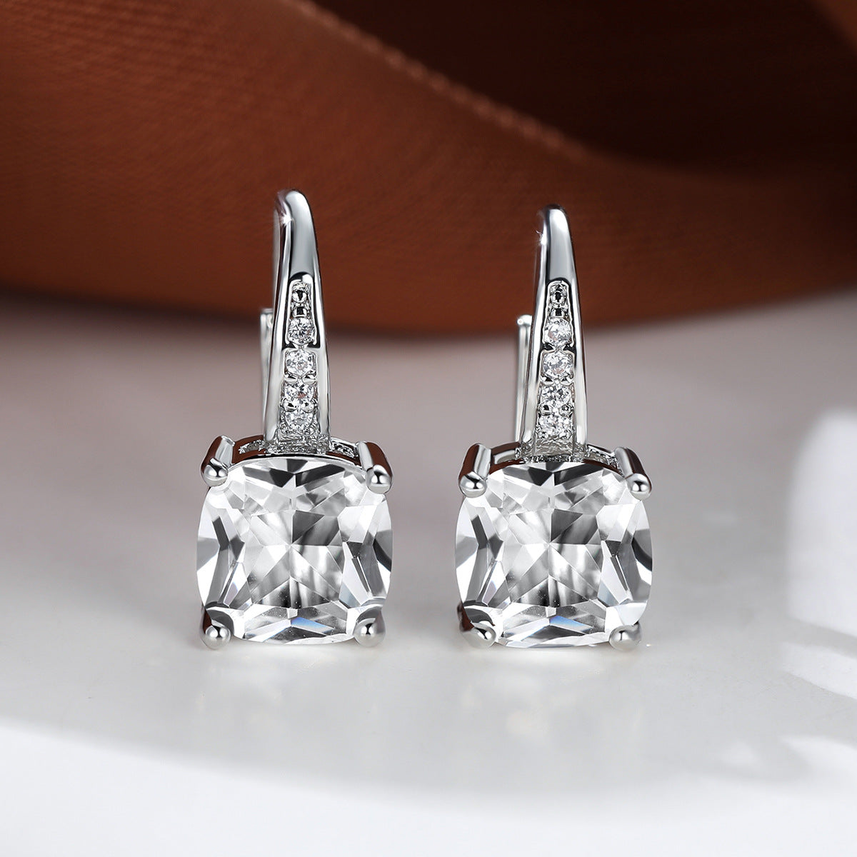 Aretes de Argolla con Piedra Mística | Oro