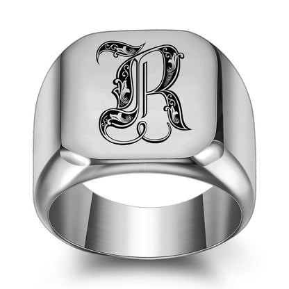 Anillo Clásico con Inicial Noble | Oro Blanco