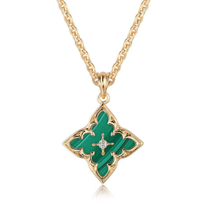 Collar con Dije de Trébol Blanco | Oro