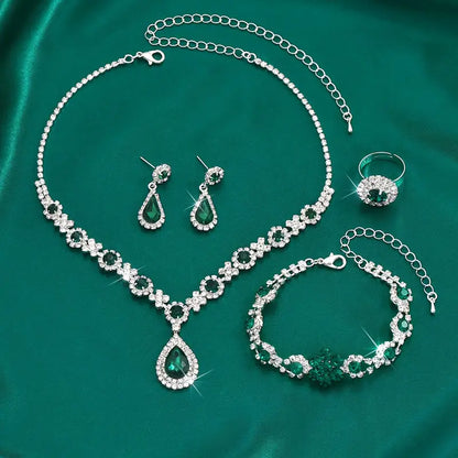 Adriana Lysandre Set de Joyería | Oro Blanco