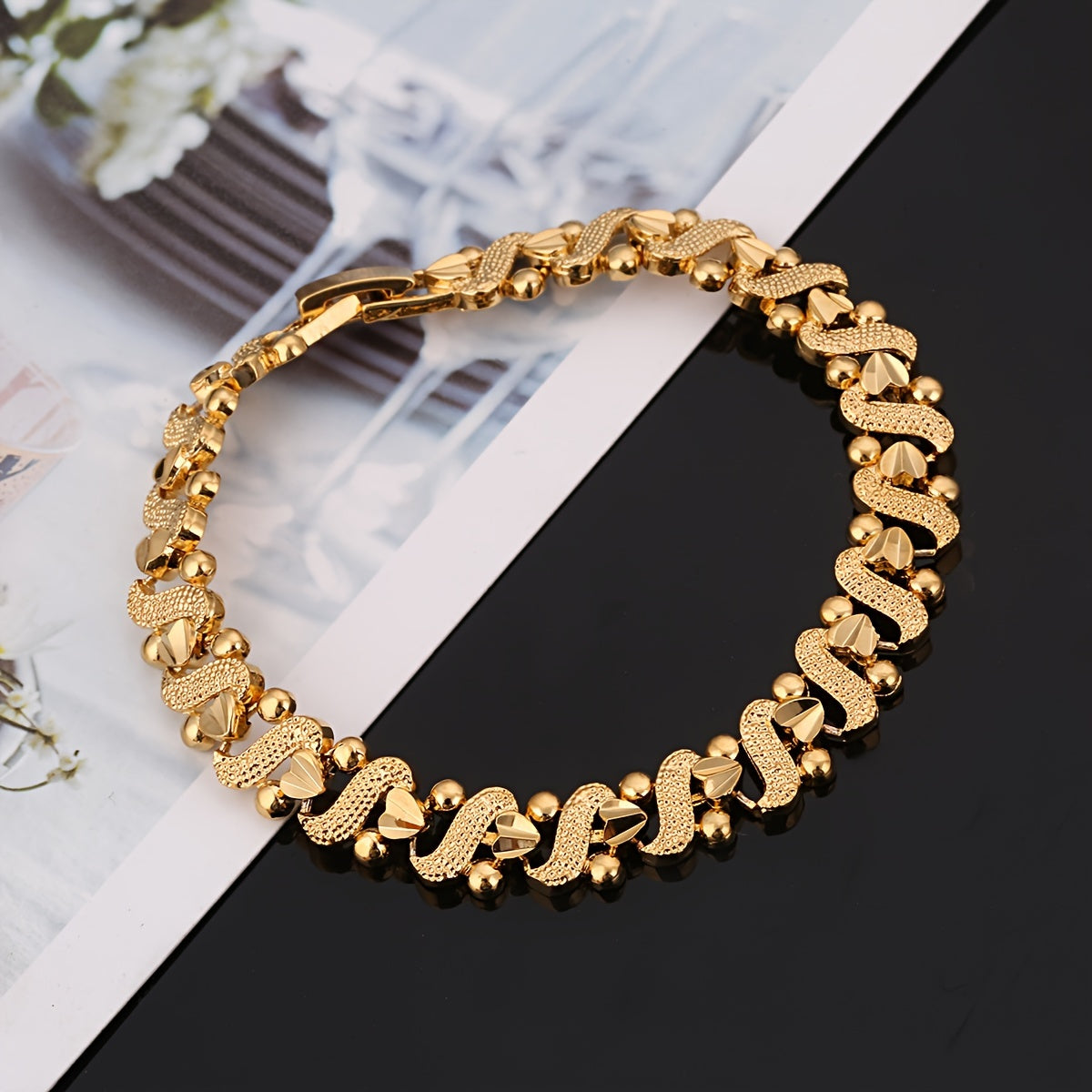 Lily Pulsera Ornamentada de Onda | Oro