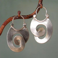 Aretes de Forma Irregular Antiguos | Oro Blanco